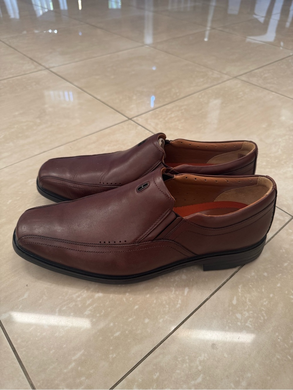 Clarks, 11.5 M, Brown Leather